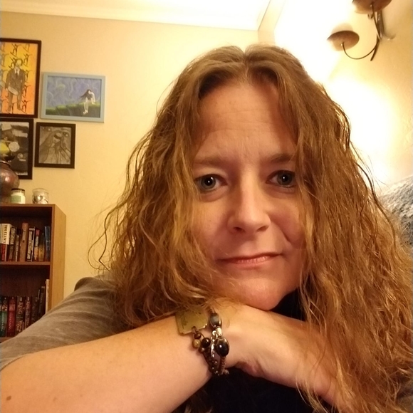 Meet your Posher, Mindy - Picture 1 of 1